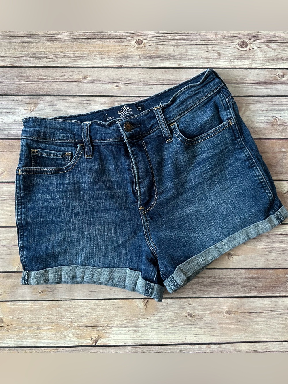 Hollister High-Rise Denim
Shorts
